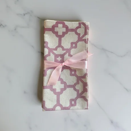 SERVIETTES - PINK AND CREAM GEOMETRIC — view 3