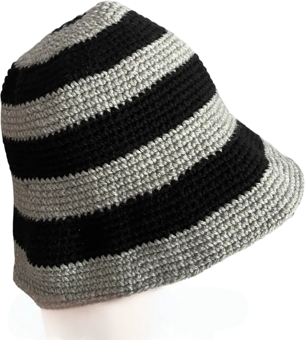 BUCKET HAT