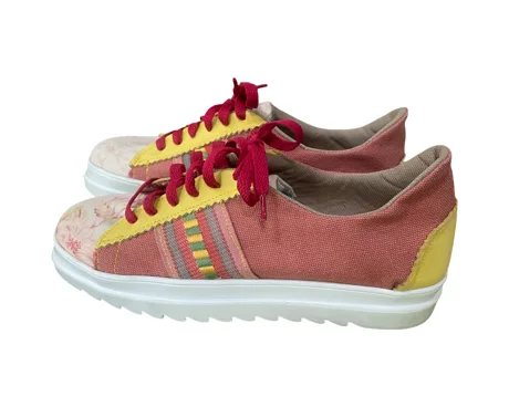 SNEAKERS - DUSTY PINK CANVAS - SIZE 39 — view 3